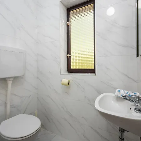 Beautiful In With Wifi Poreč