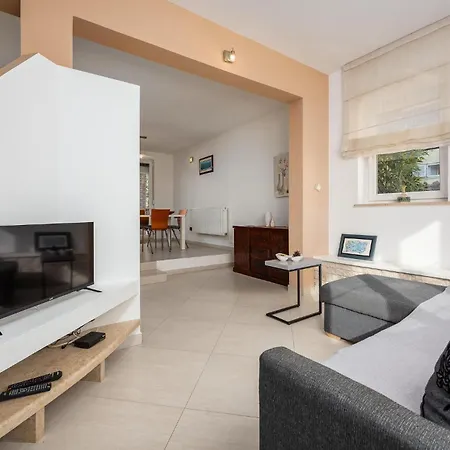 Vakantiehuis Beautiful In With Wifi *